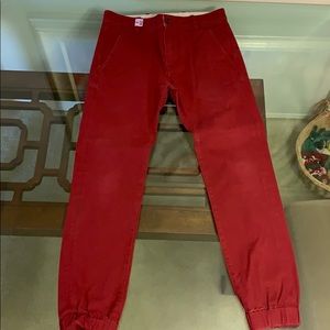 Levi Pants with elastic cuffs